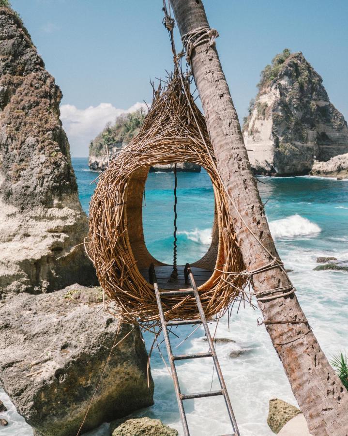 Tropical Glamping Nusa Penida - Private Romantic Seaside Bungalow Diamond Beach Polilit Exterior photo